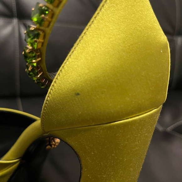 Versace Pointed Toes Aevitas - Picture 7 of 8